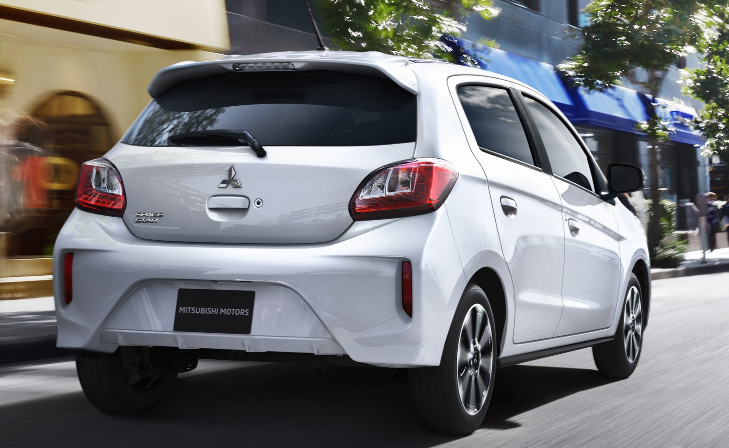 terras avond Conform The updated Mitsubishi Space Star is coming to Europe | Car Division