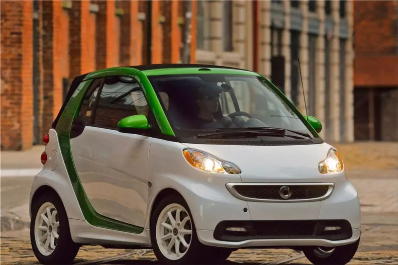 Brilliant TV Commercial for Smart ForTwo Electric Drive