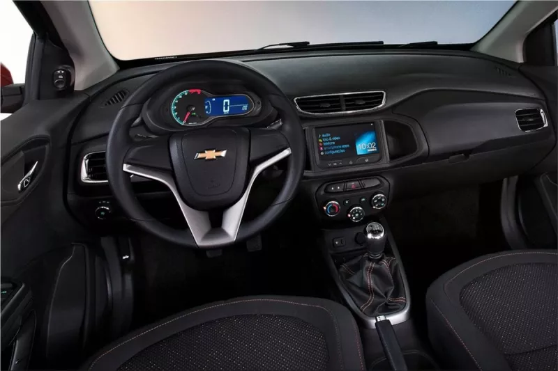 Chevrolet Onix interior