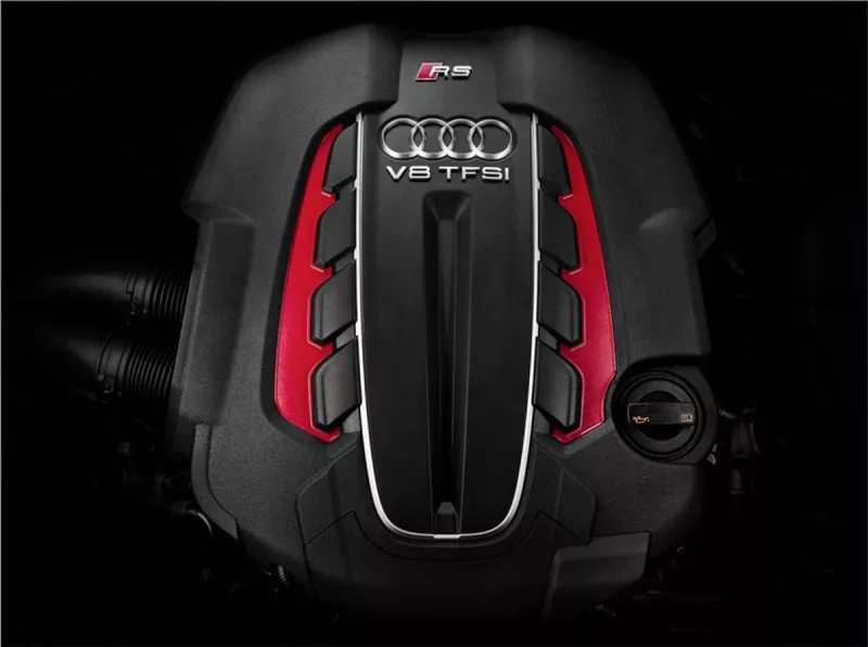 Audi RS6 Avant engine