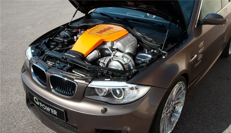 BMW G1 V8 Hurricane RS engine