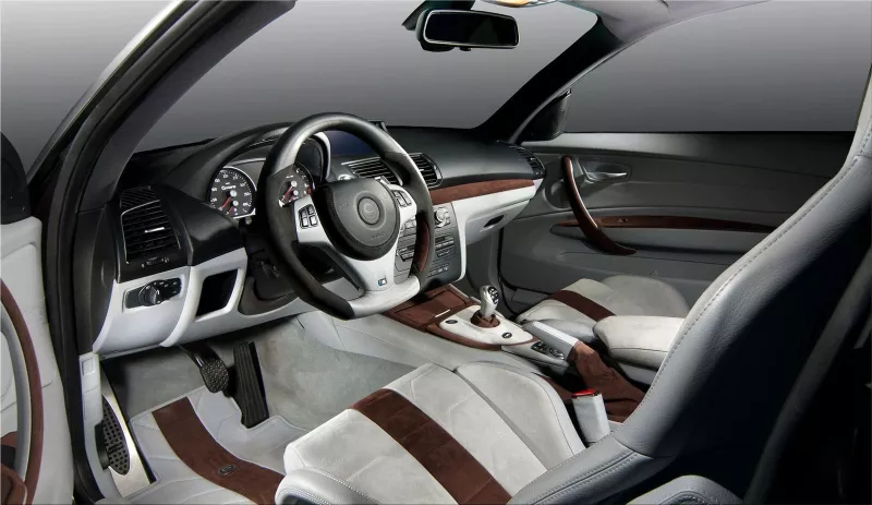 BMW G1 V8 Hurricane RS interior