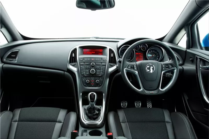 Vauxhall Astra VXR interior