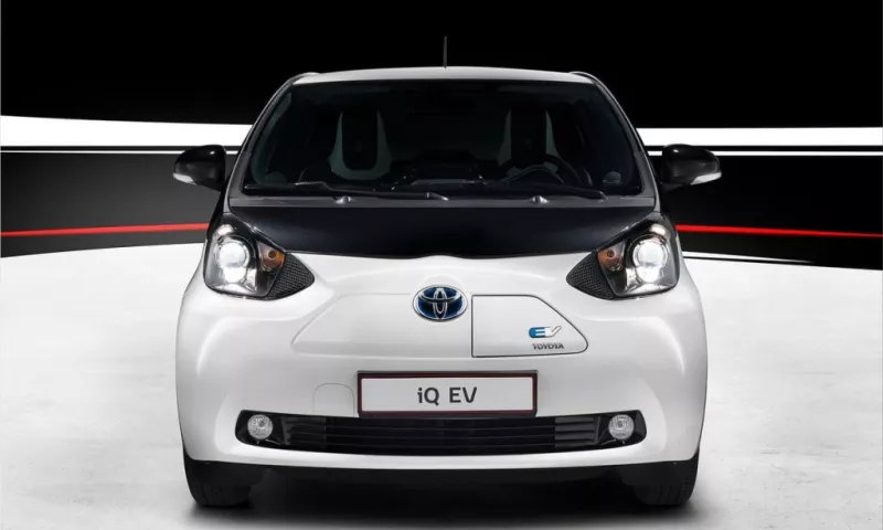 2013 Toyota iQ EV a city commuting vehicle